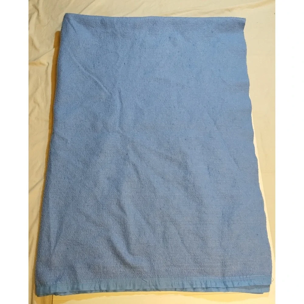 Vintage Light Blue Acrylic Blanket Silk Trim Twin‎ 90x72